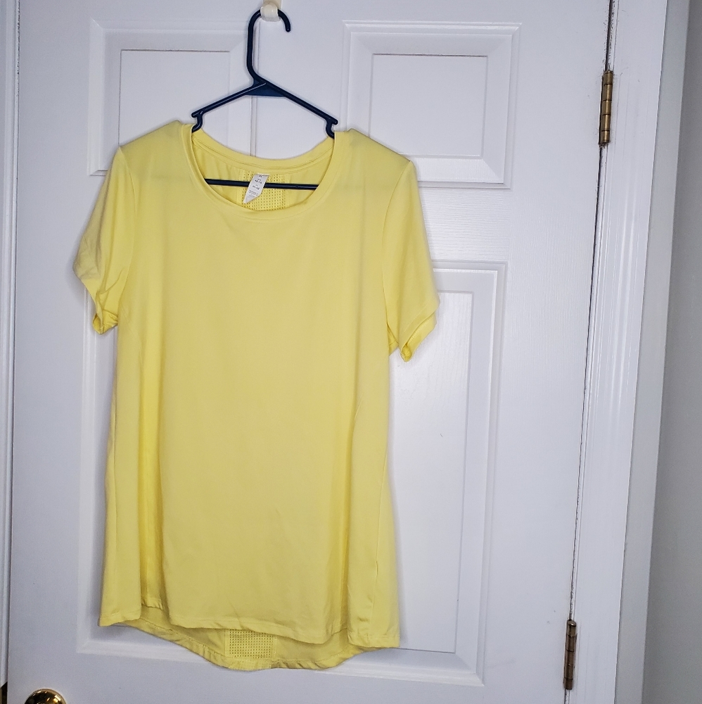 Marika Work out Shirt Size XL